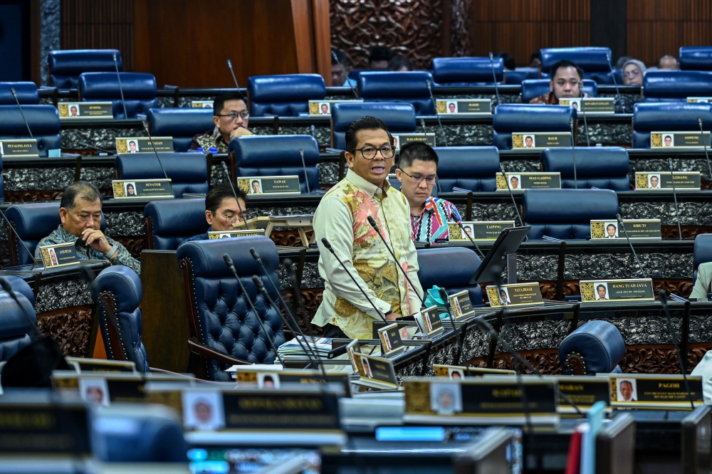 Economy Ministry: Govt readying measures as Middle East conflict pushes up oil prices