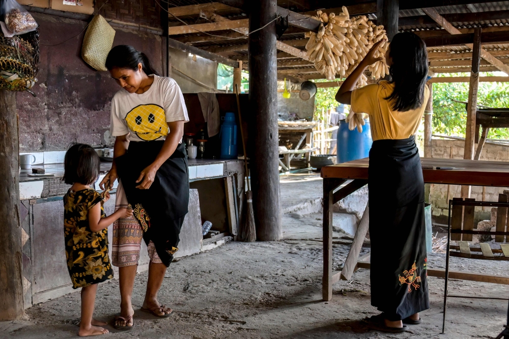 I want my children to be free’: How slavery endures on Indonesia’s island of Sumba – Malay Mail
