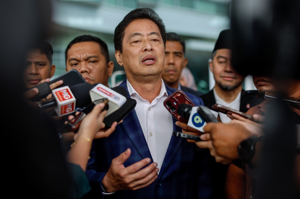 ‘I have nothing to do with it’: Azam Baki denies role in RM178m contract awarded to brother-linked firm