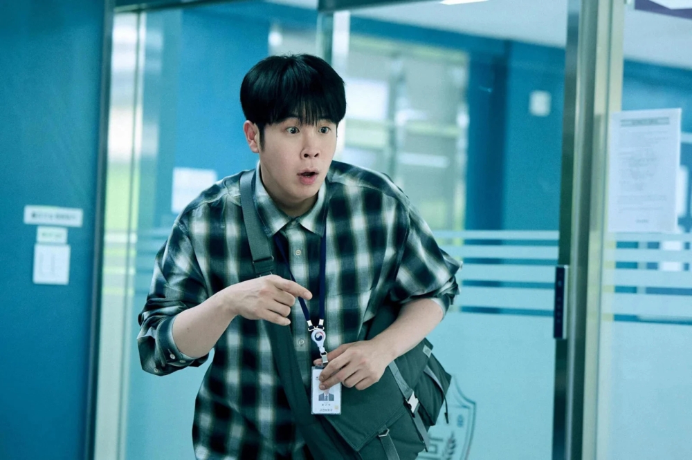 Block B’s P.O, star of Netflix’s ‘Teach You a Lesson’, suffers minor injuries after being hit by car in Jeju