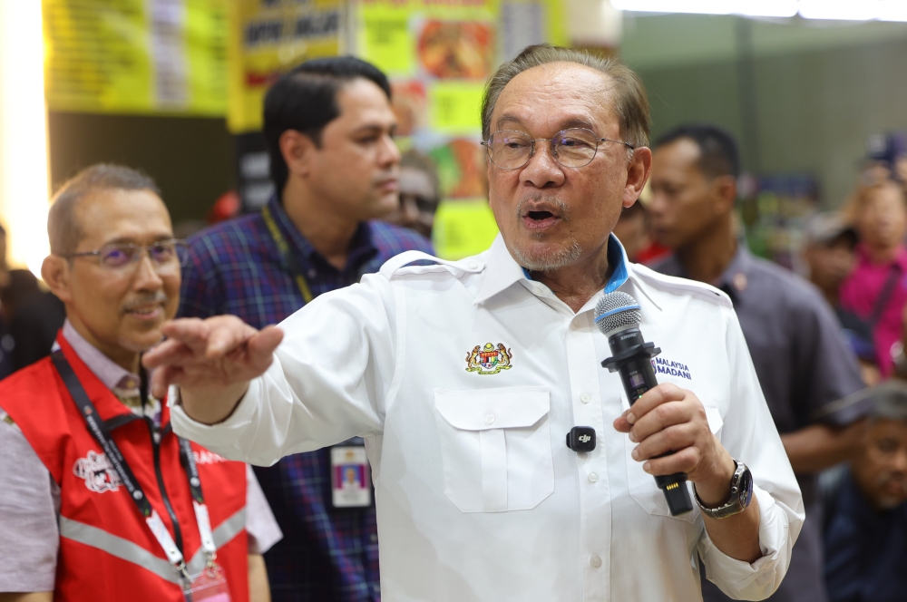 On Negeri Sembilan campaign trail, Anwar cites Ampangan river project as proof of Pakatan's governance