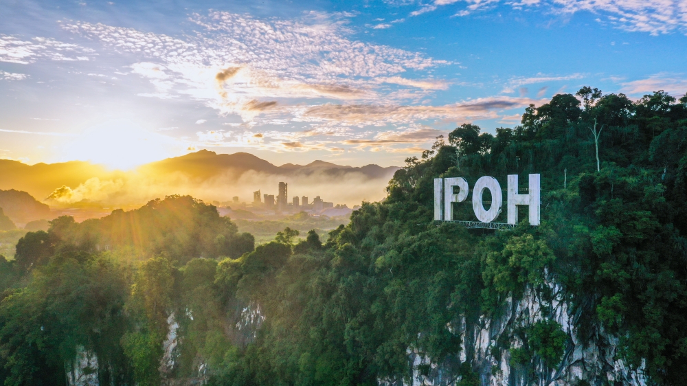 MBI debunks viral image showing Chinese characters added to ‘IPOH’ hill sign