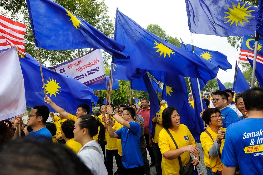 History demonstrates that Malaysian Chinese voters have worked with the Malaysian Chinese Association (MCA) as a founding component of Barisan Nasional and, before that, the Alliance. — Picture by Shafwan Zaidon