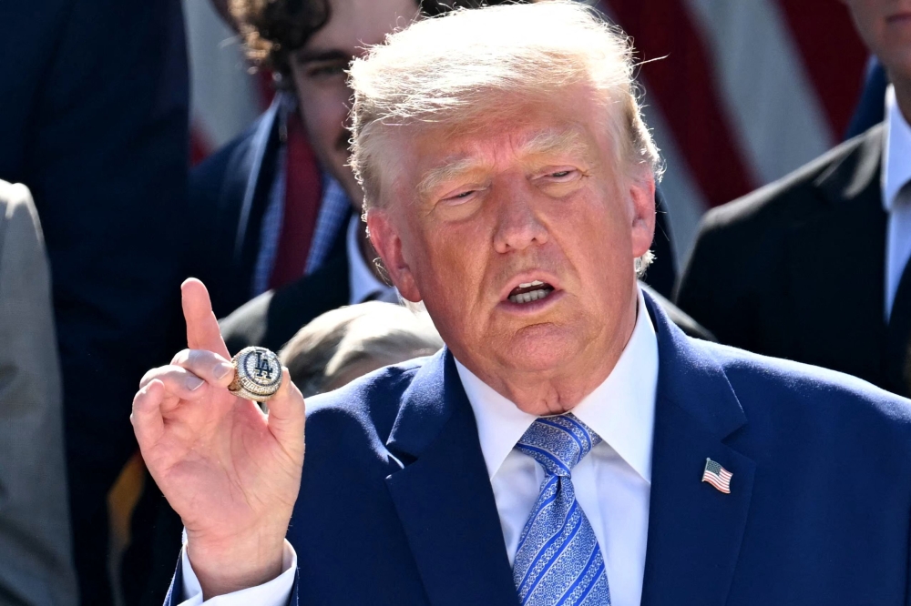 Trump: Frozen Iranian assets will be used to cover Gulf shipping losses