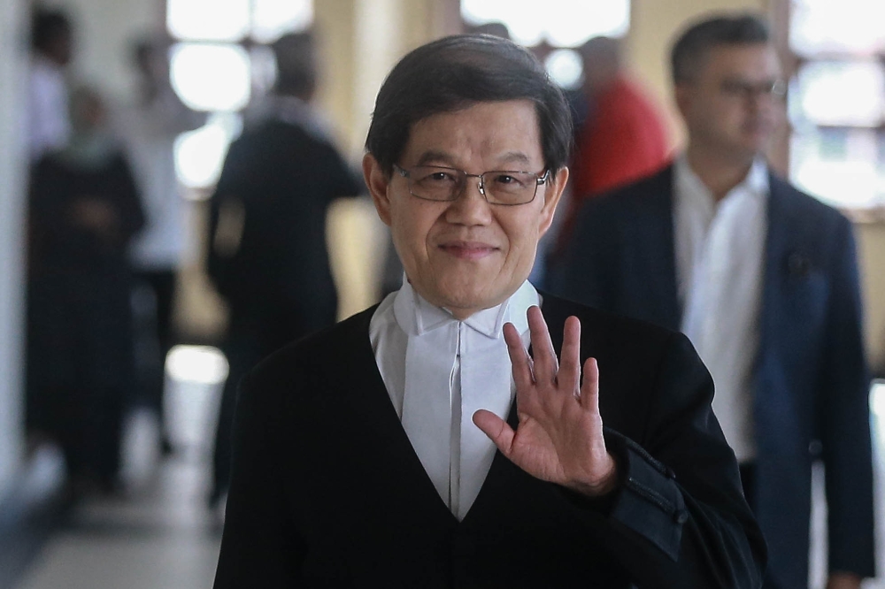Muhyiddin’s lawyer Datuk Hisyam Teh Poh Teik. — Picture by Sayuti Zainudin 