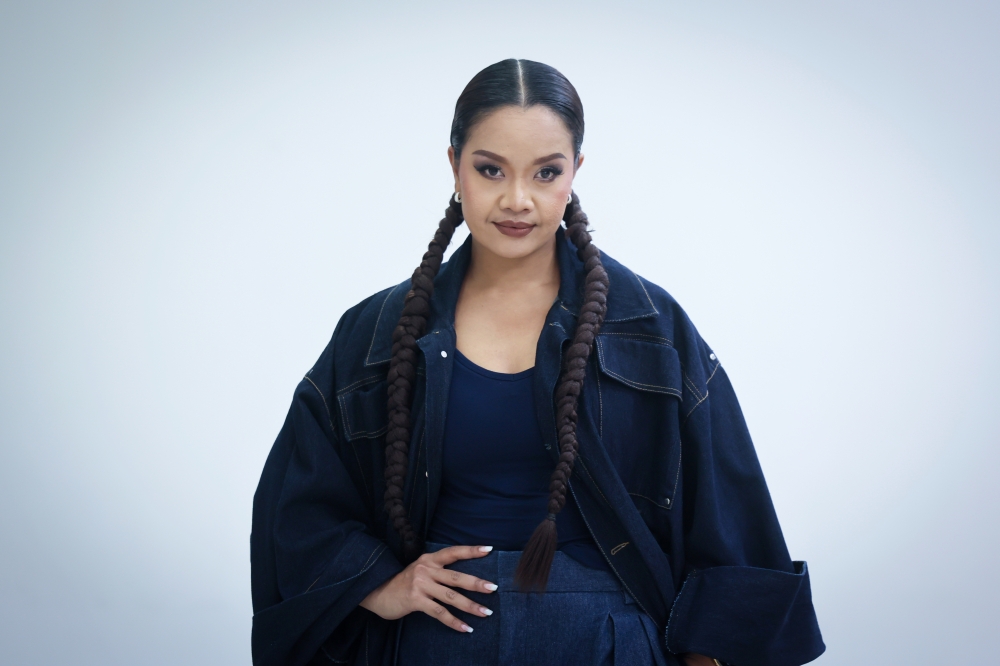 MimiFly travels to Indonesia to immerse herself in Javanese culture for Bayan role in PGLTM
