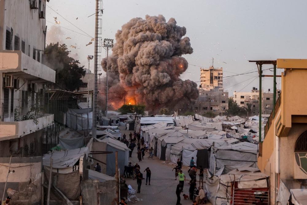 Israeli airstrike destroys mosque, displaced persons’ tents in Gaza City, leaves hundreds homeless