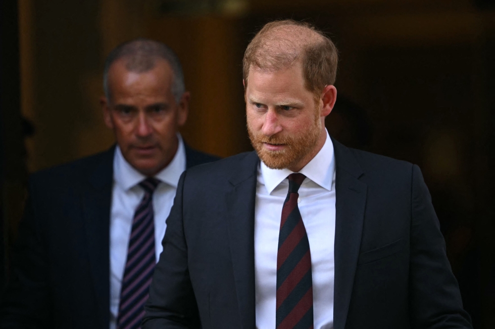 Prince Harry, Elton John face ‘millions’ in legal costs after losing Daily Mail privacy case