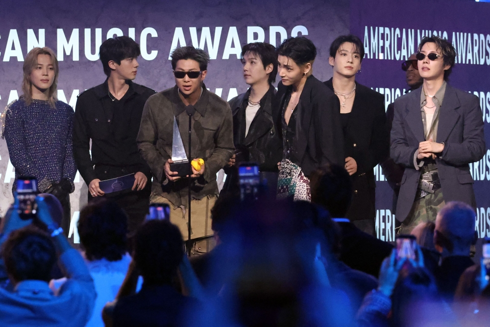 Fans urge K‑pop acts to join BTS in snubbing Grammys’ new Asian Pop award