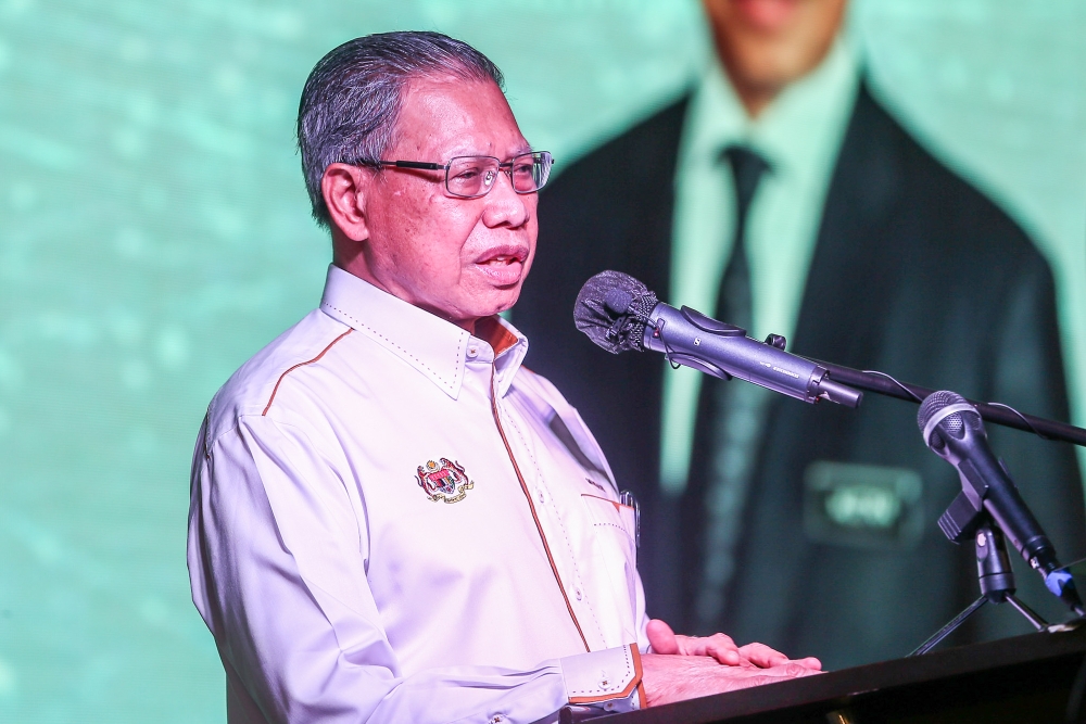 At 76, Mustapa Mohamed rules out GE16 return, urges young leaders to take helm