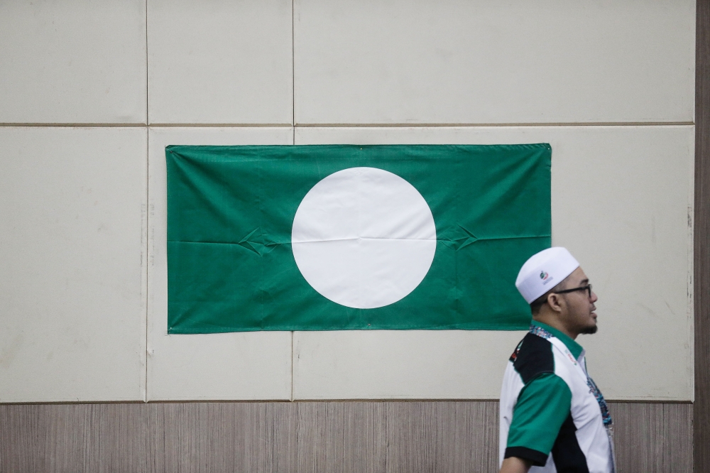 The author argues that Wawasan cannot moderate PAS by association; PAS itself must embrace inclusive politics before Malaysians entrust it with greater power. — Picture by Sayuti Zainudin