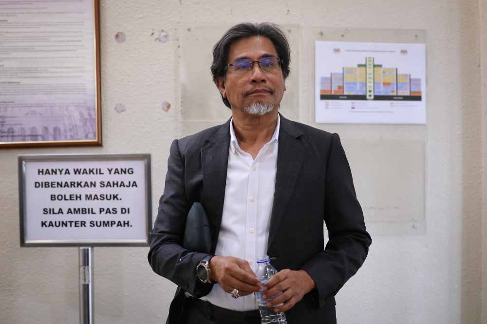 Witness and former JKR quantity surveying services director Datuk Zulkipeli Yamat pictured at the Kuala Lumpur High Court on August 17, 2026. — Picture by Yusof Isa