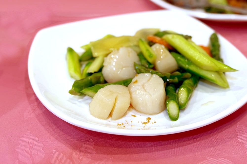 Asparagus with Scallops. — Picture by CK Lim