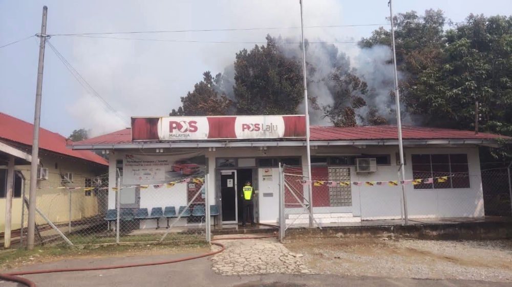 Fire destroys 60pc of Pos Laju building in Bekenu, no injuries reported