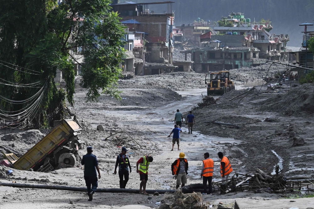 PM: Malaysia sends SMART team to locate missing citizens in Nepal, commits US$1m aid