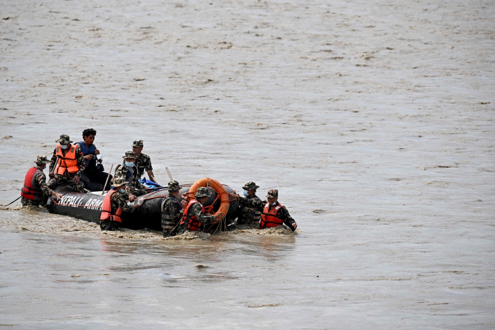 Malaysia seeks Nepal’s nod to deploy SMART team for flood SAR mission, says Tok Mat 