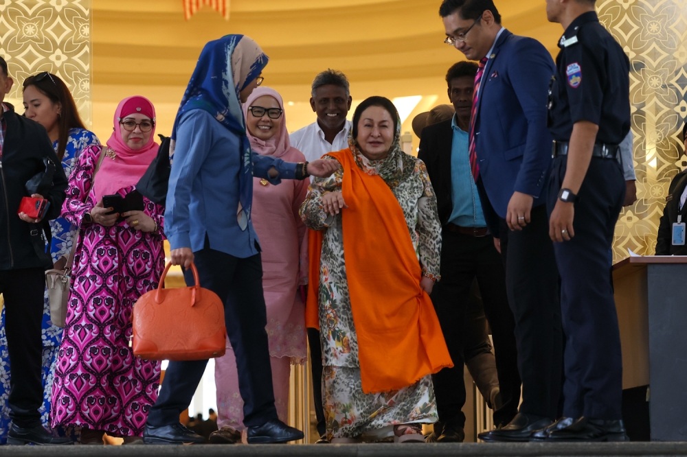 Court of Appeal allows Rosmah to introduce new evidence in solar graft appeal