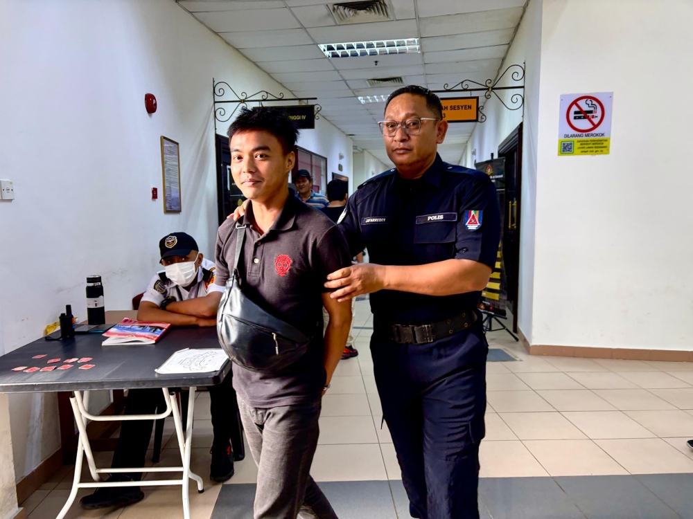 Kuching man admits snatching mother’s gold necklace, judge jails him seven years