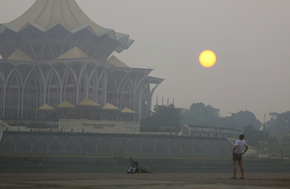 Sarawak haze persists: Serian, Kuching, Samarahan in ‘Hazardous’ zone