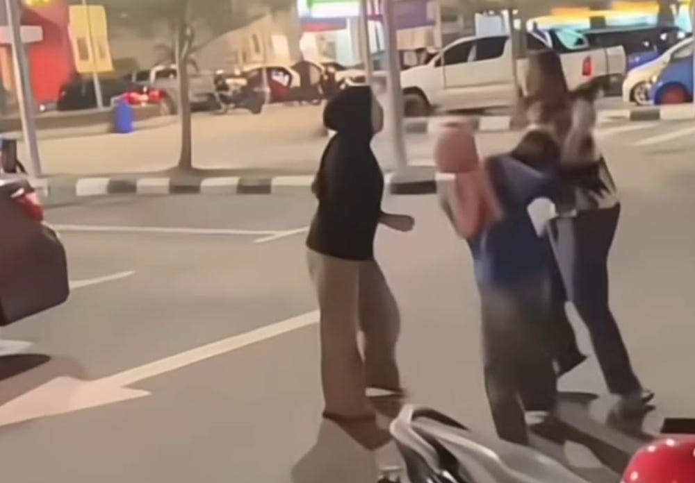 Three girls caught fighting in viral social media video in Kuala Pilah