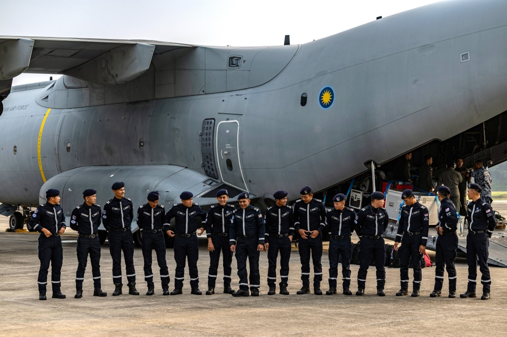 Eleven members of the Special Malaysia Disaster Assistance and Rescue Team (SMART) depart for Nepal from Subang Air Base September 5, 2026. — Bernama pic