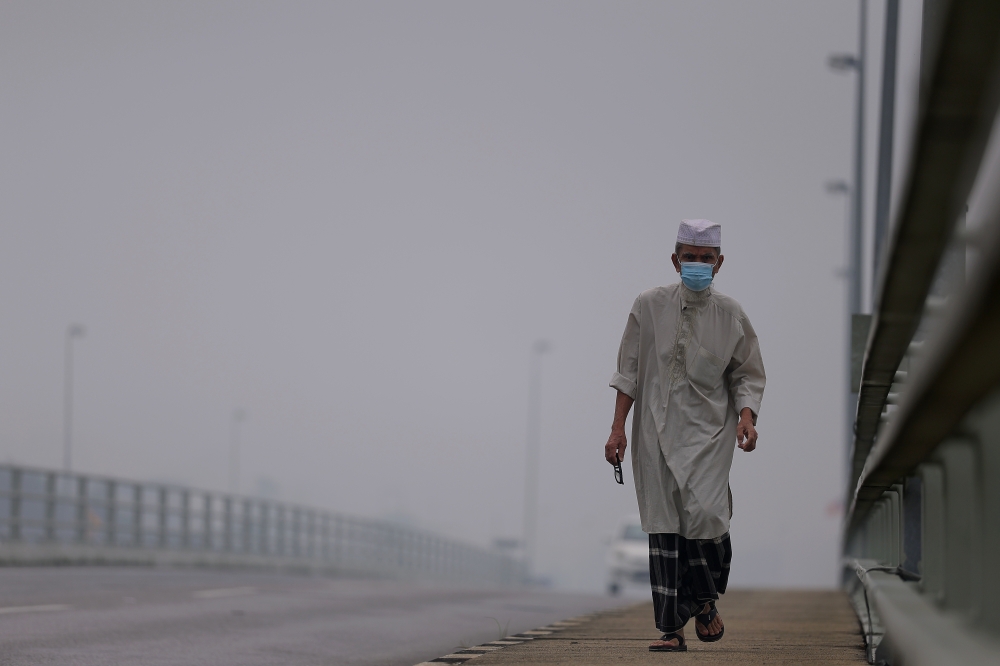 Workplaces in Serian may operate during haze emergency with health precautions, says SDMC