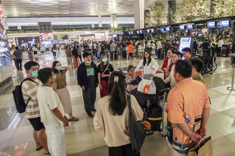 Six Penang-Jakarta flights cancelled after airport shutdown triggered by Anak Krakatau eruption, affecting 1,000 passengers