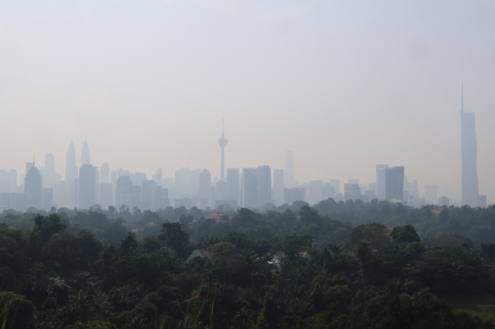 Environmental uncertainty — whether haze, extreme heat, heavy rain or other conditions — should increasingly form part of event planning rather than be treated merely as an exceptional problem to manage at the last minute. — Picture by Yusof Isa