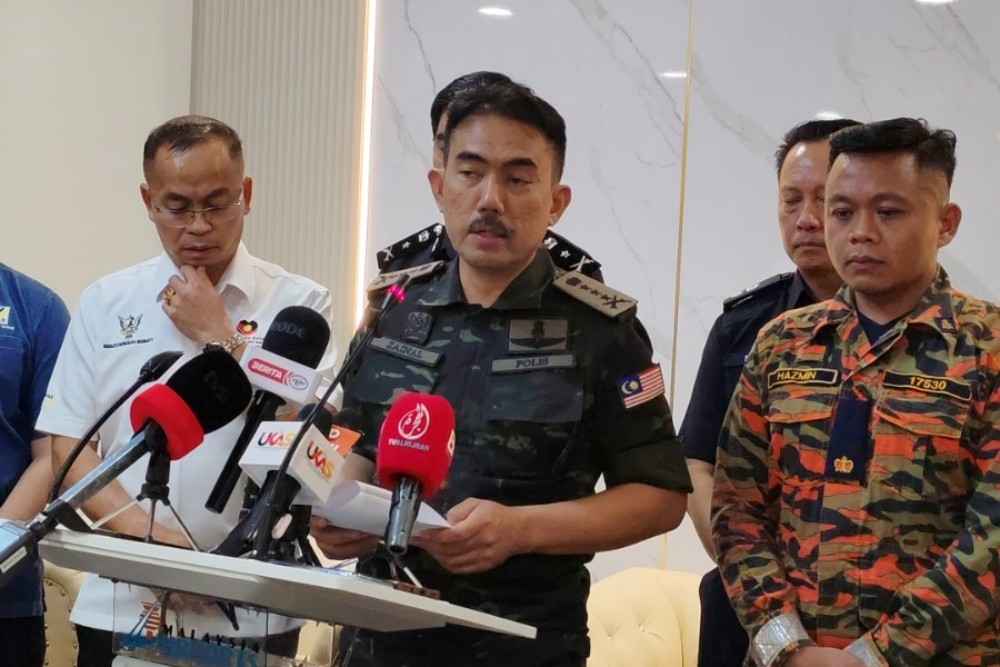 Sarawak Police Commissioner Datuk Mohamad Zainal Abdullah said formal identification would be carried out at Miri Hospital, where the remains and tissue samples would also be sent for further examination and DNA testing. — The Borneo Post pic 