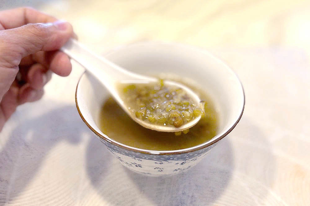 Sweet finish with green bean soup. — Picture by CK Lim