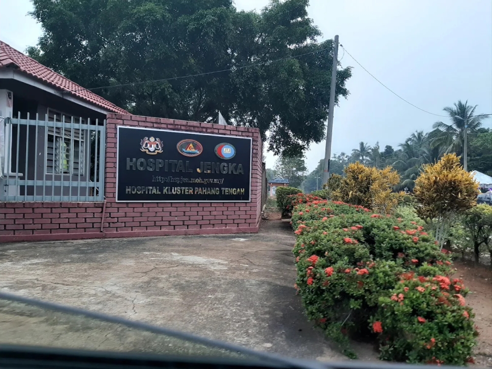 Ceiling fire at Jengka Hospital wards forces 17 to evacuate, no injuries reported