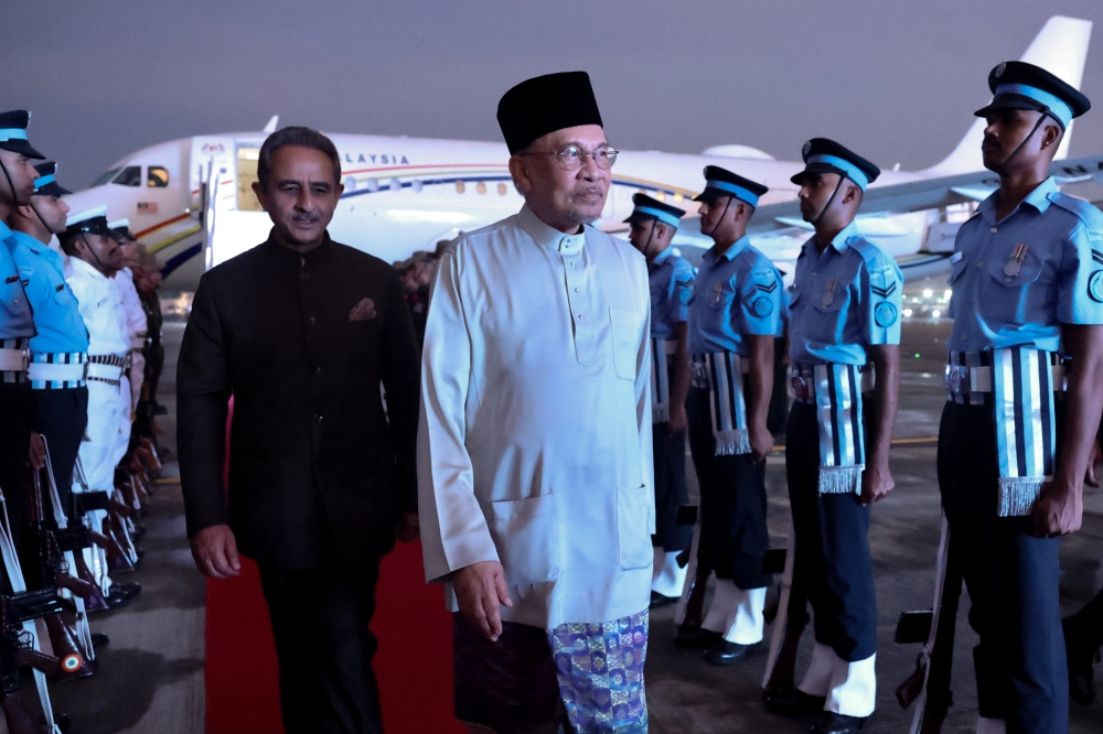 Anwar, Prabowo discuss forest fires, West Asia conflict during Brics summit