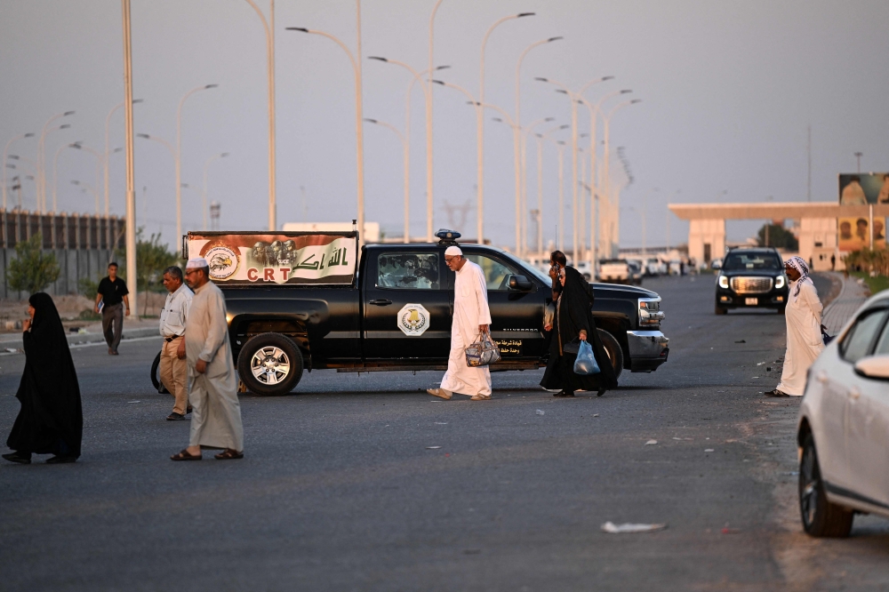 Iraq to reopen two Iran crossings after drone attack near Saudi pipeline shuts three