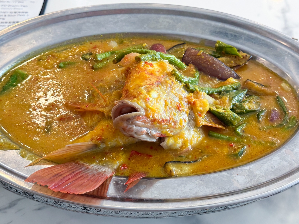 For those looking for a great deal, the restaurant runs a weekday dine-in promotion: RM25 for tilapia fish, provided you leave a Google review. — Picture by Lee Khang Yi