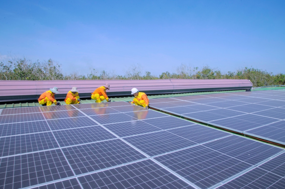 The author argues that Malaysia’s renewable energy ambitions are strong, but progress is being slowed by fragmented approvals, overlapping responsibilities and weak coordination between federal and state authorities. — Pexels pic