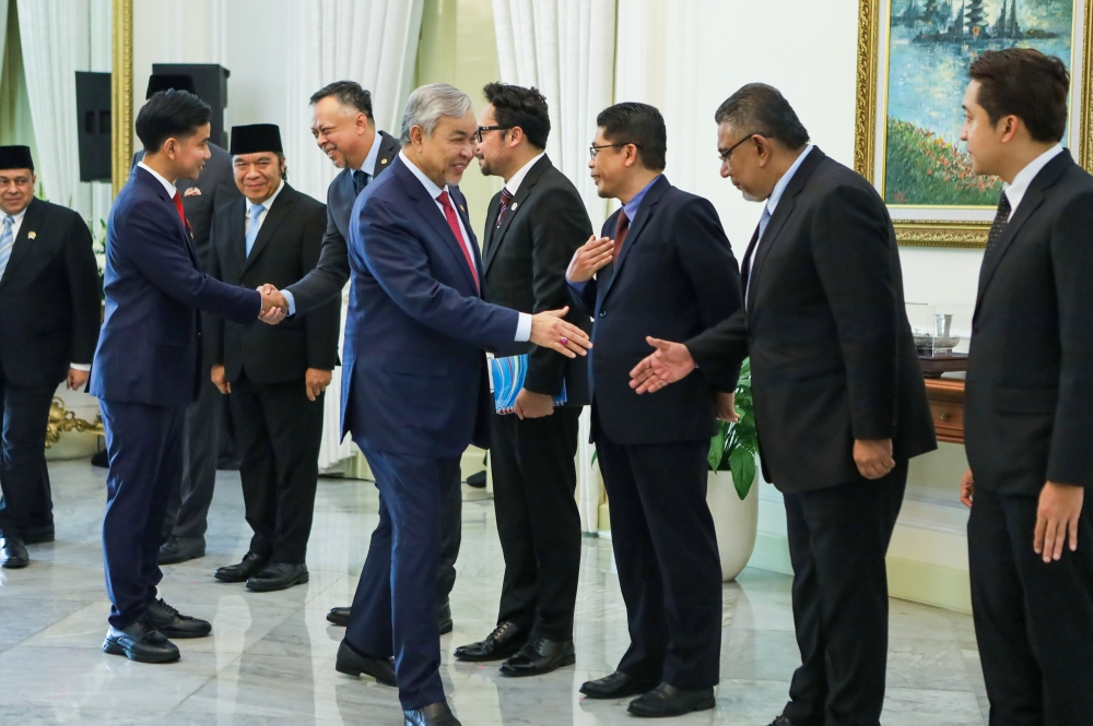 Malaysia offers Indonesia aircraft, helicopters to fight forest fires amid haze concerns, says Zahid