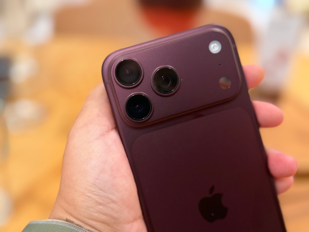 Hands-on with Apple’s iPhone 18 Pro Max: Does it impress? (VIDEO)