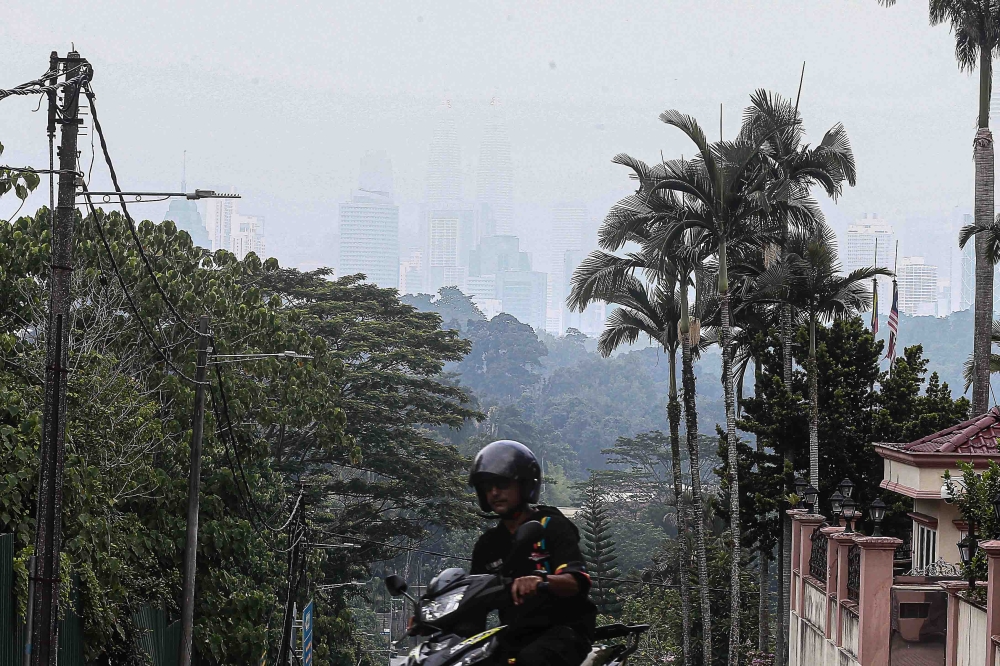 Haze: Sarawak areas dominate unhealthy API readings, IPD Serian highest at 182