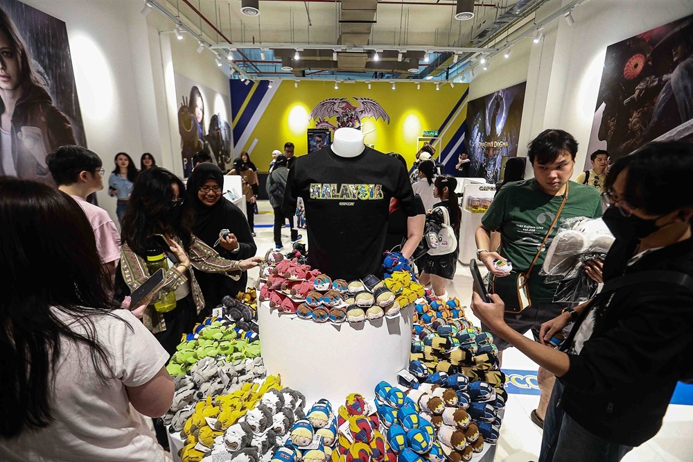 The limited-edition Capcom Malaysia T-shirt, featuring an oversized, relaxed fit, will be available from the opening day of Capcom Pop-Up Store Malaysia today. — Picture by Sayuti Zainudin