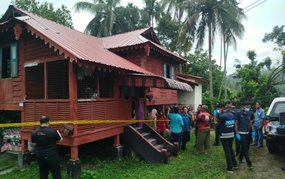 A woman was found dead in the living room of a house in Kampung Cheh Kati, Kuala Kangsar on September 23, 2026. — Bernama pic