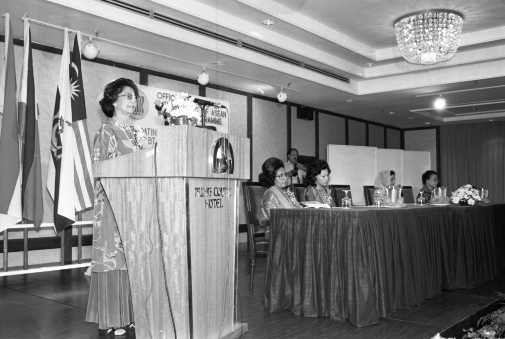 File picture of Datin Seri Dr Siti Hasmah Mohamad Ali opening the 4th Meeting of the Asean Women’s Programme in Kuala Lumpur, February 15, 1985. — Bernama pic 