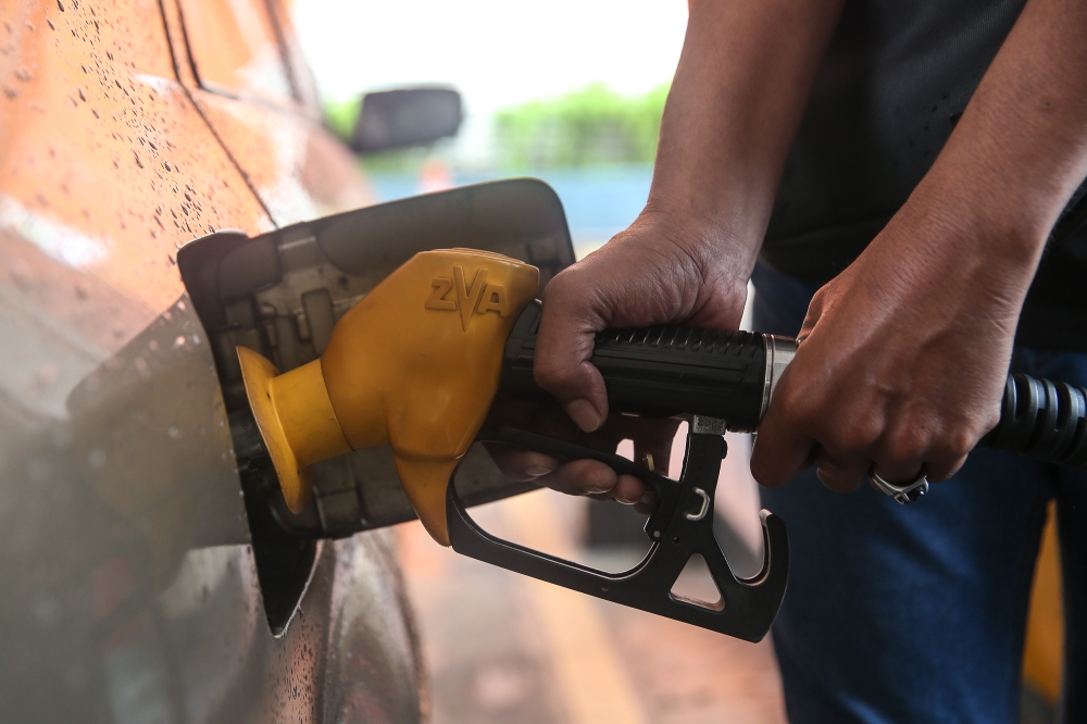 Malaysia Announces Price Reductions for Unsubsidised Petrol and Diesel Fuel Products