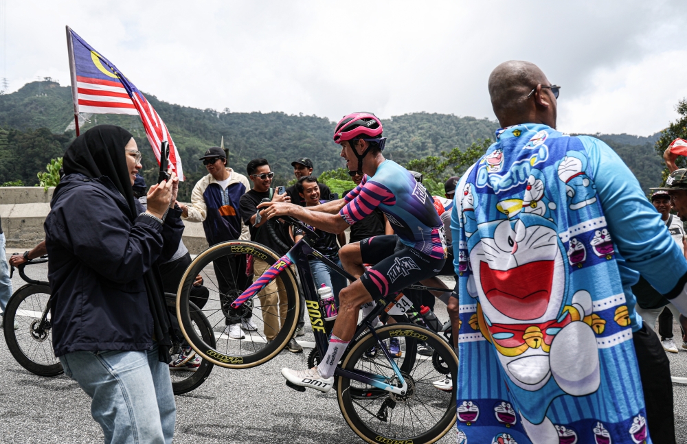 Photo: malaymail.com Ronan Auge Placed in Induced Coma Following Tour de Langkawi Crash