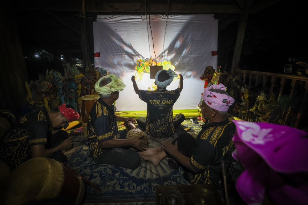 Chairman of the Pija Titir Mas Wayang Kulit Association Mohammad Hafiza Che Ya or better known as Pak Chu, said that although public interest in ‘wayang kulit’ remained strong, opportunities to stage performances, particularly in villages, had declined considerably compared with the past. — Bernama pic