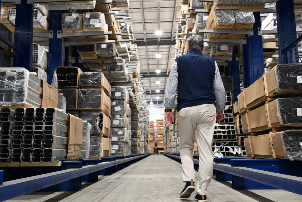 Trump’s trade wars sting US manufacturers ahead of midterms