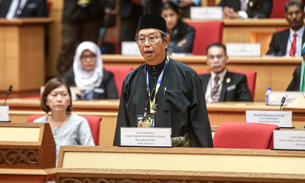 This file picture taken on December 19, 2022 shows former Perak Menteri Besar and former state Infrastructure, Energy, Water and Public Transport Committee chairman Datuk Seri Mohammad Nizar Jamaluddin speaking at the State Secretariat Building in Ipoh. — Picture by Farhan Najib