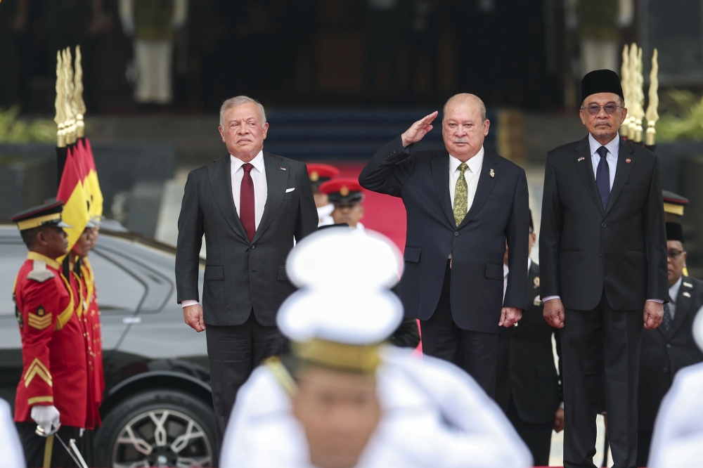 Sultan Ibrahim conferred Jordan’s highest civilian honour by King Abdullah II during Istana Negara ceremony