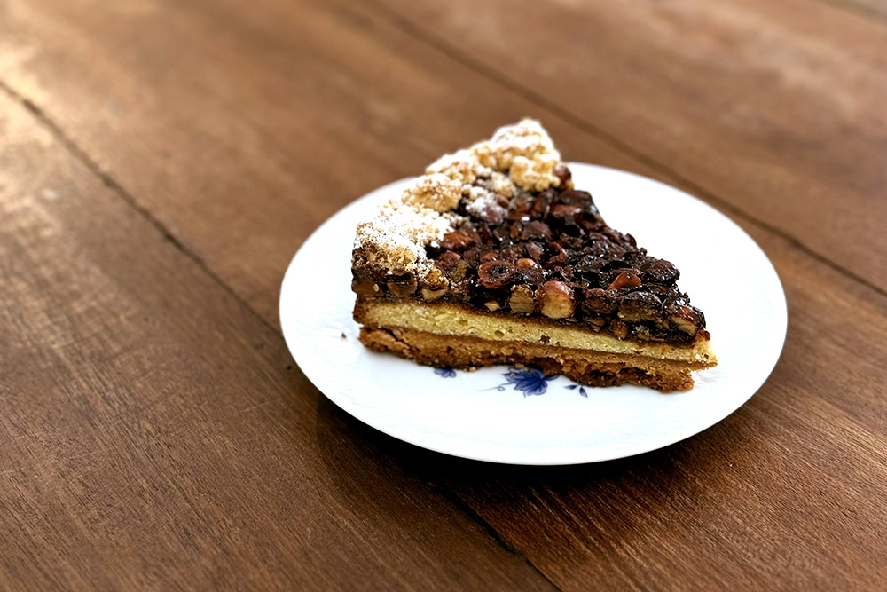 Coffee nut tart. — Picture by CK Lim