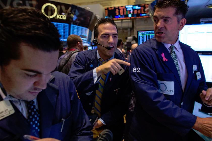 Traders work on the floor of the New York Stock Exchange, October 31, 2013. u00e2u20acu201d Reuters pic