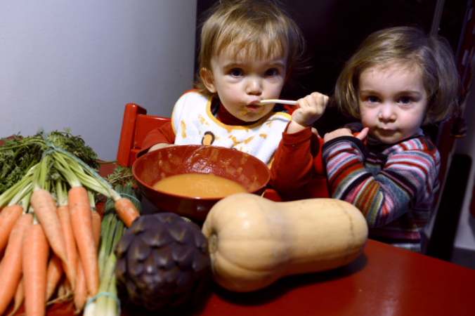 The messier your toddler gets when eating, the more he or she is learning, a new study suggests. u00e2u20acu201d AFP pic